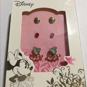 Disney Minnie Mouse stud earring set New